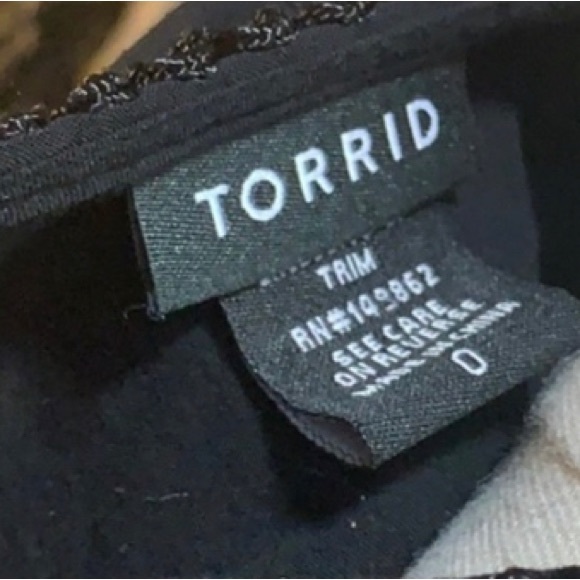 Torrid Boho Black and Gold Tie Up Blouse - Picture 5 of 6